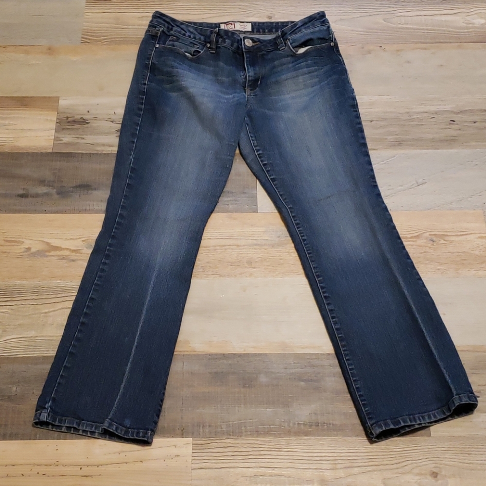 L.E.I Ashley low rise slim boot